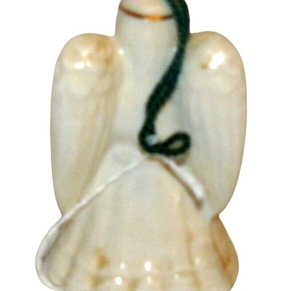 Belleek Irish Angel of Love Porcelain Ornament Shamrock & Floral Details Vintage - Picture 3 of 4